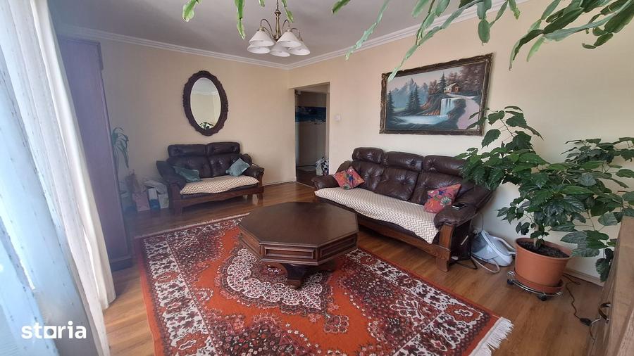 Apartament cu 4 camere în Central