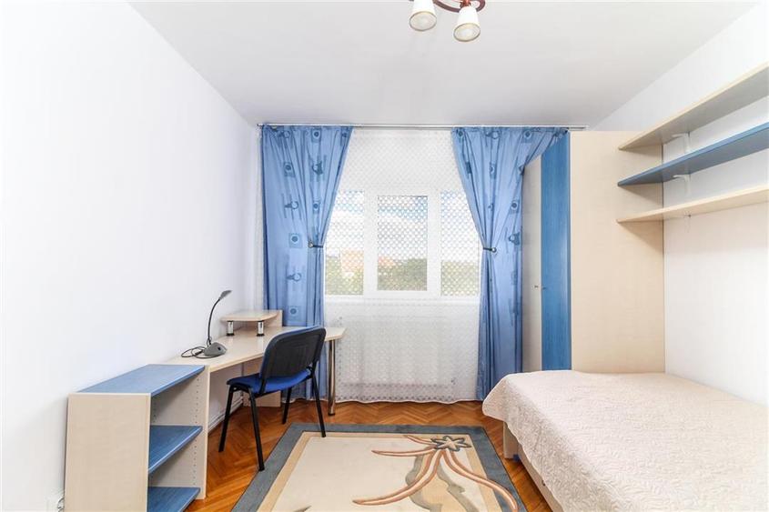 Apartament cu 3 camere decomandat, mobilat în Mănăștur