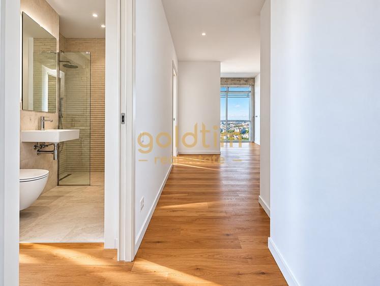 Apartament cu 4 camere semidecomandat în Floreasca