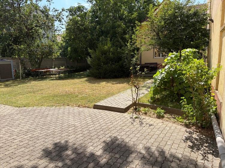 Casă individuală cu 15 camere cu Canalizare în Complex Studențesc
