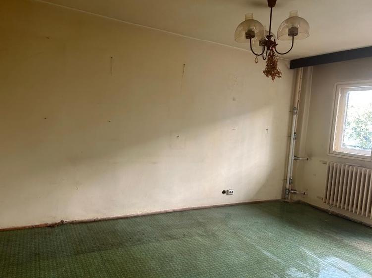 Apartament cu 3 camere decomandat, mobilat în Rahova