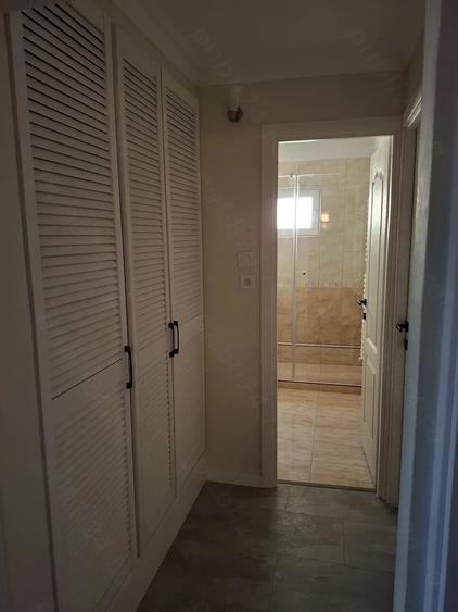 Apartament cu 3 camere decomandat în Favorit