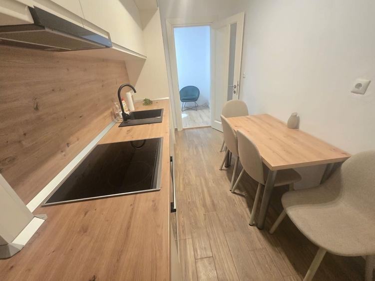 Apartament cu 2 camere decomandat în Mihai Viteazul