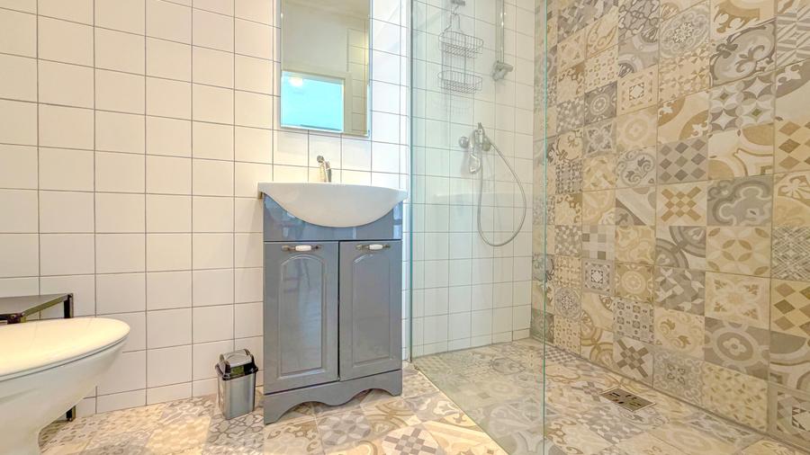Apartament cu 2 camere nedecomandat, mobilat în Blumăna
