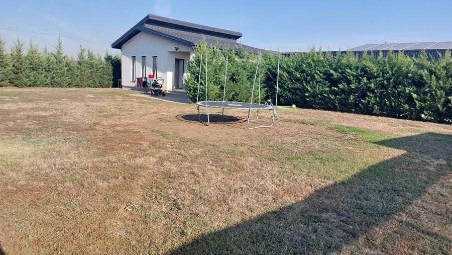 Casă cu 3 camere cu Teren 821 Mp în Măgurele
