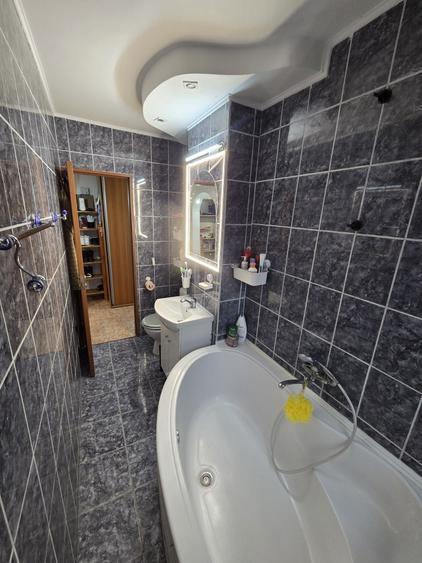 Garsonieră decomandată în Valea Oltului