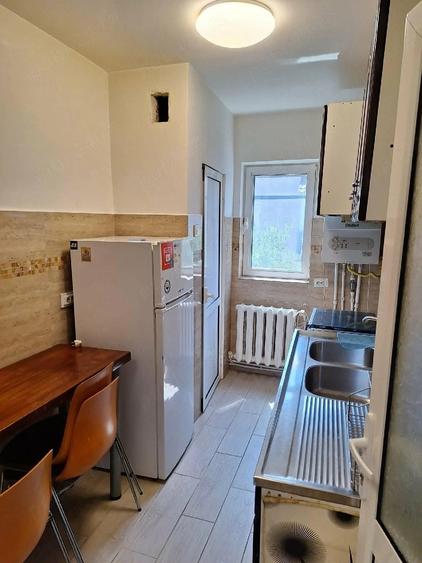 Apartament cu 3 camere decomandat în Bularga