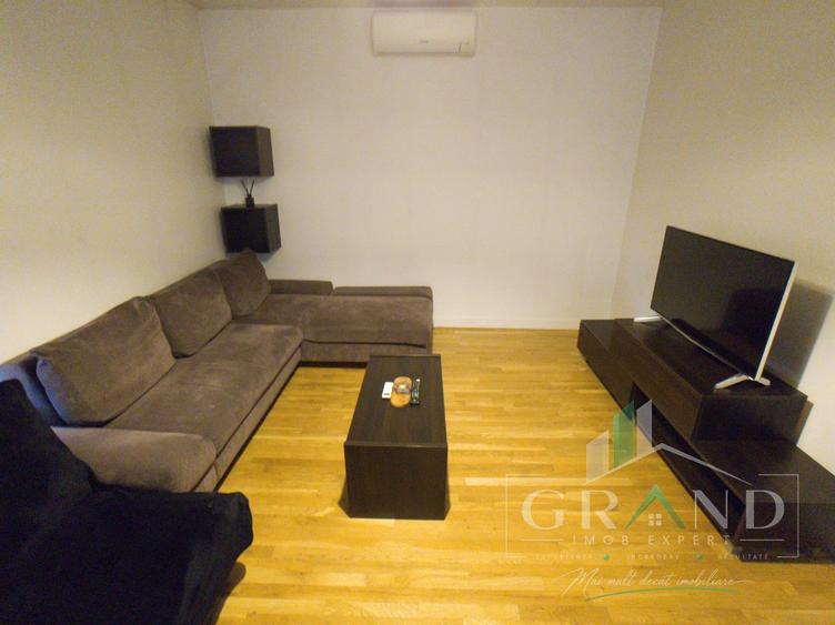 Apartament cu 2 camere semidecomandat, mobilat în Semicentral