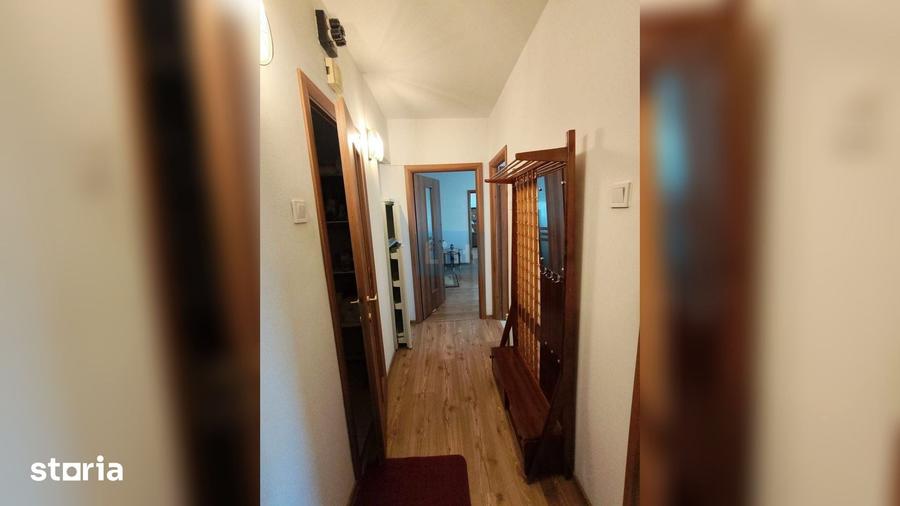 Apartament cu 2 camere semidecomandat în 9 Mai