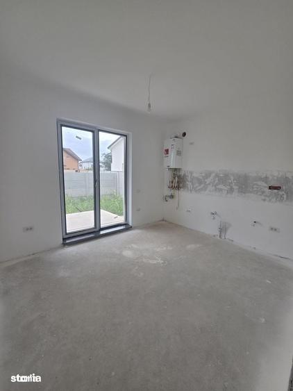 Vila P+ 1E + M Bragadiru zona Parc Ghidigeni teren 250 mp - 6