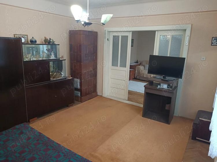 Casă cu 3 camere cu Teren 720 Mp în Central