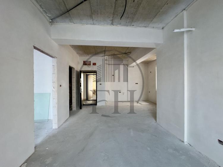 Apartament cu 2 camere semidecomandat în Sud