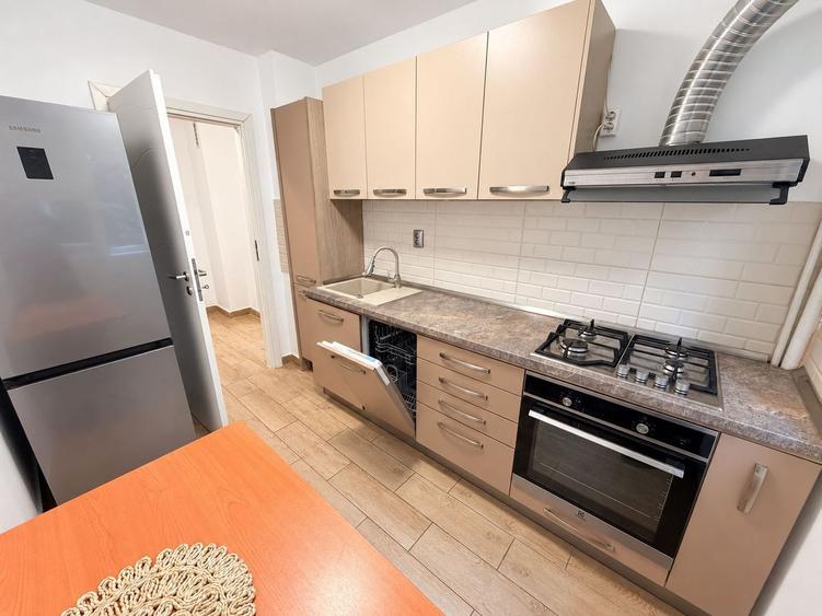 Apartament cu 3 camere în Iancului
