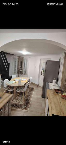 Casă cu 3 camere cu Teren 2840 Mp în Boroșneu Mare