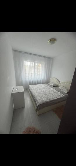Apartament cu 2 camere decomandat, mobilat în Apărătorii Patriei