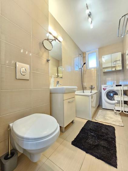 Apartament cu 3 camere decomandat, mobilat în Iancu Nicolae