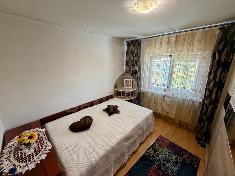 4 camere decomandate - Craiovita Noua - etaj 2 cu 2 bai - bloc 1982 - - 10