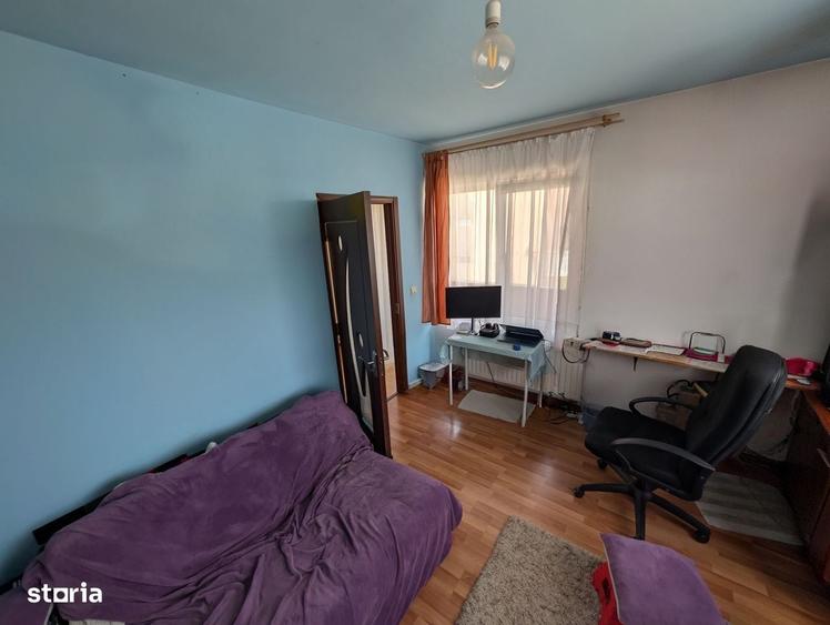 Apartament cu 3 camere în Florești