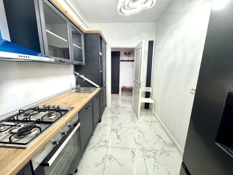 Apartament cu 3 camere decomandat în Lujerului