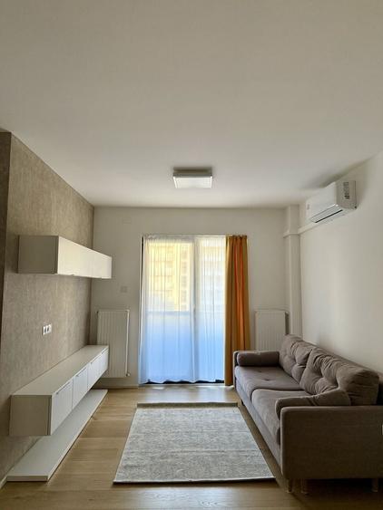 Apartament cu 2 camere decomandat în Exterior Vest