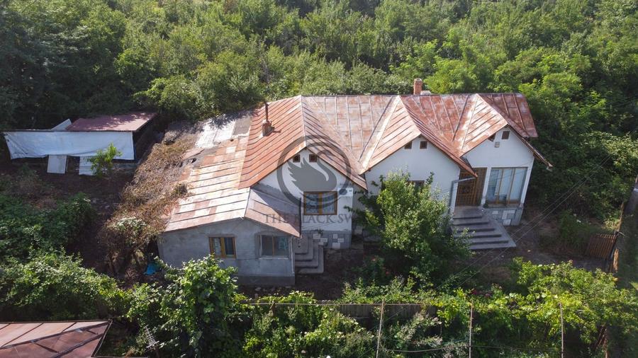 Casă individuală cu 5 camere cu Canalizare în Găgeni