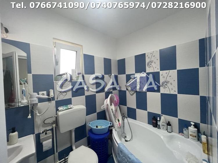 Casă individuală cu 3 camere cu Canalizare în Iezureni