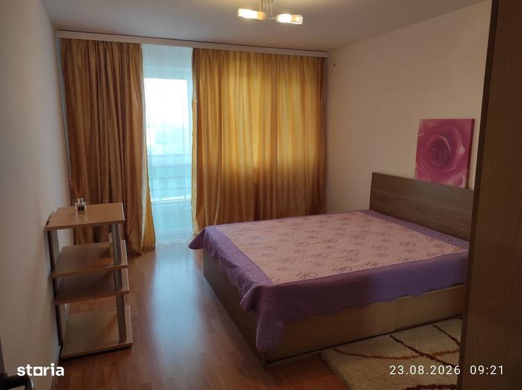 Apartament cu 3 camere în Văcăresti