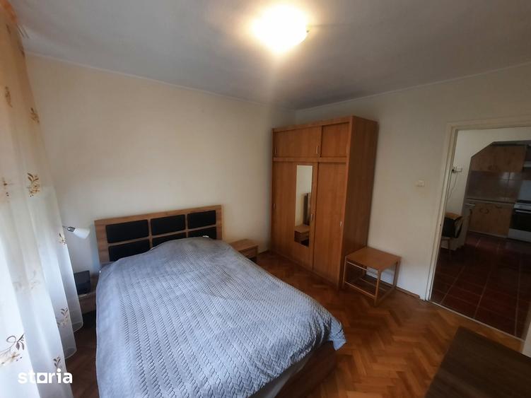 Apartament cu 3 camere decomandat în Burdea