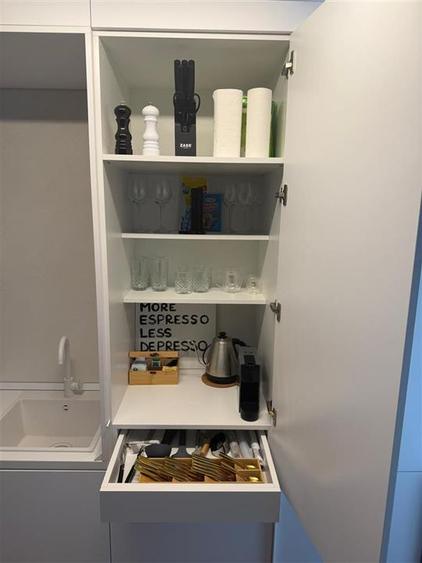 Apartament cu 2 camere decomandat, mobilat în Central