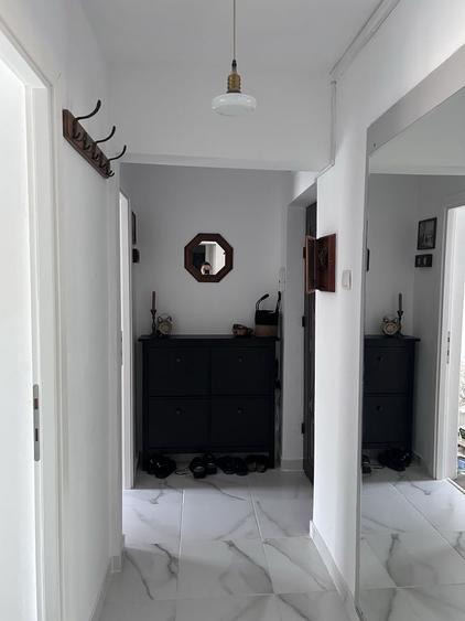 Apartament cu 3 camere nedecomandat în Drumul Găzarului