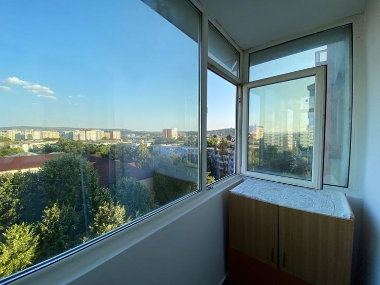 Garsonieră decomandată în Podu Roș