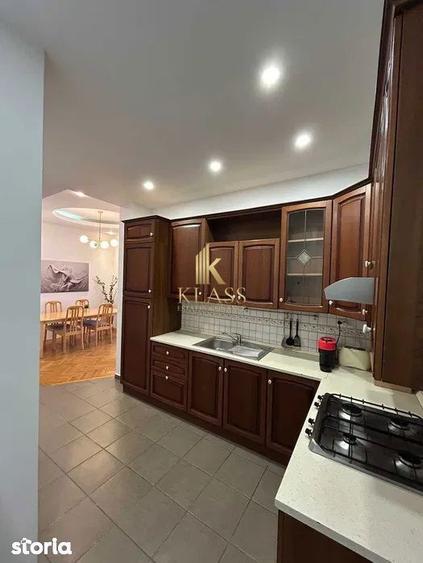 Apartament cu 4 camere decomandat, mobilat în Eminescu