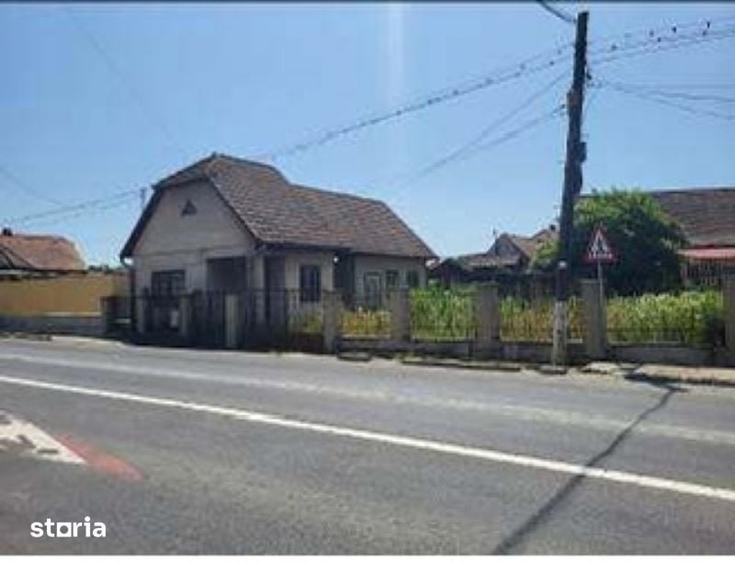 Vanzare prin licitatie , casa cu teren - 1