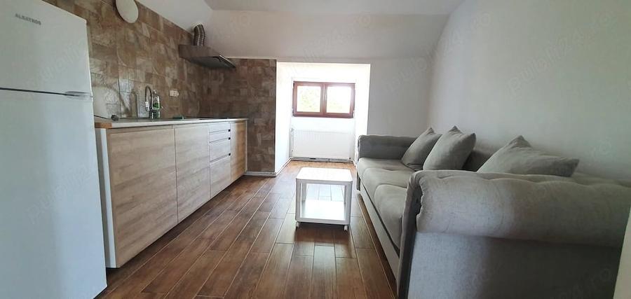 Apartament cu 2 camere semidecomandat în Gară