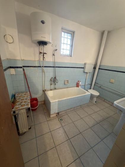 Casă cu 3 camere în Valea lui Enache