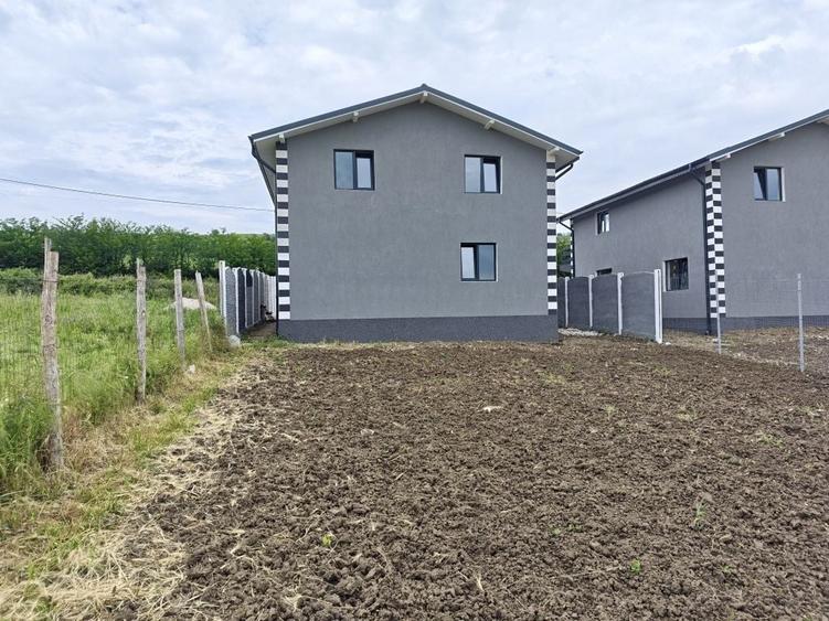 Casă cu 3 camere în Central