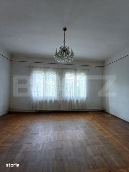 Casă cu 6 camere cu Teren 715 Mp în Turda