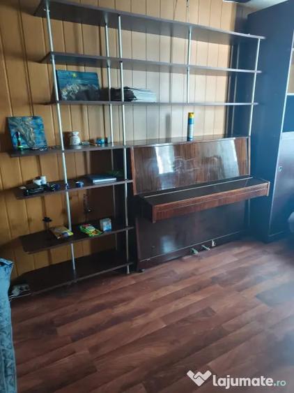 Apartament cu 3 camere decomandat în Micro 17
