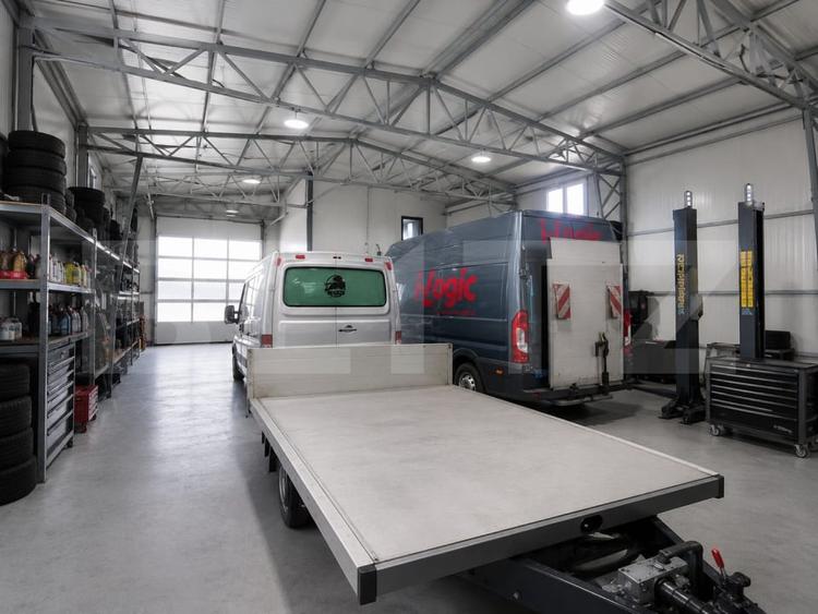 Teren industrial  5000 mp cu 2 hale 400 mp, in Isalnita, cu deschidere la E79 - 3