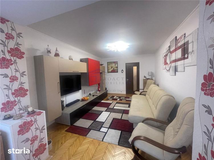 Apartament cu 3 camere decomandat în George Enescu