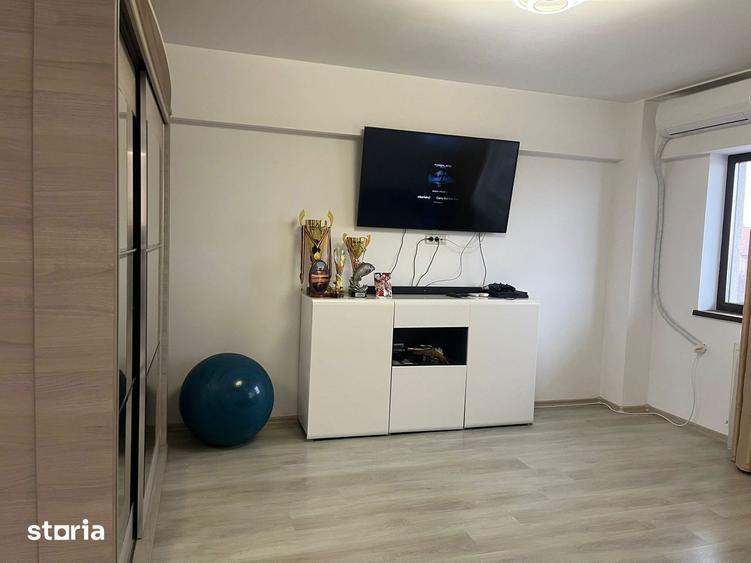 Apartament cu 2 camere decomandat în Voinești