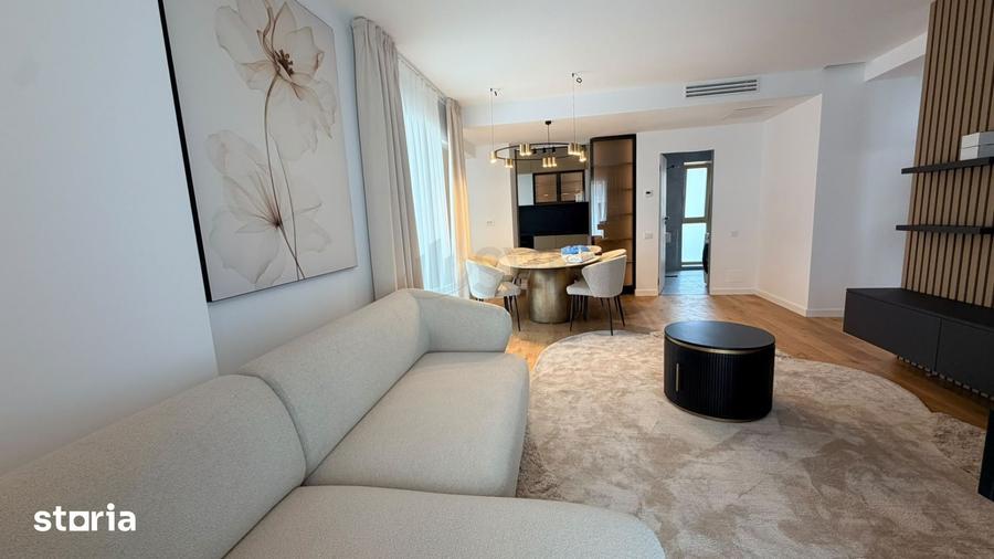 Apartament cu 3 camere în Centrul Civic