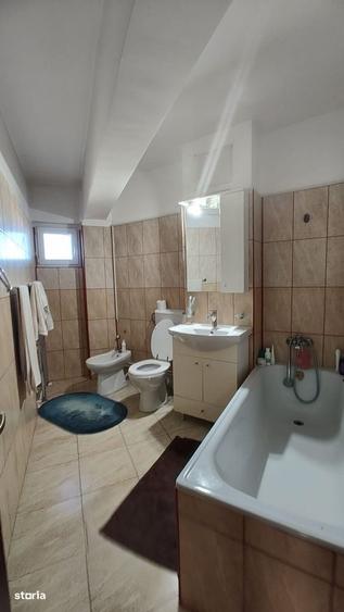 Apartament cu 4 camere în Central