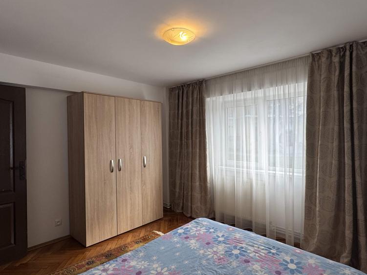 Apartament cu 2 camere decomandat în Orașul de Jos