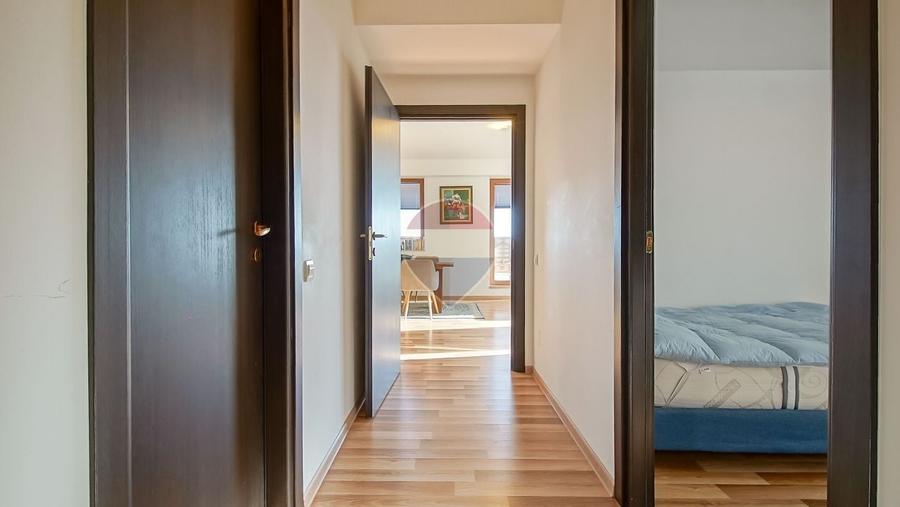 Apartament cu 3 camere semidecomandat, mobilat în Drumul Poienii