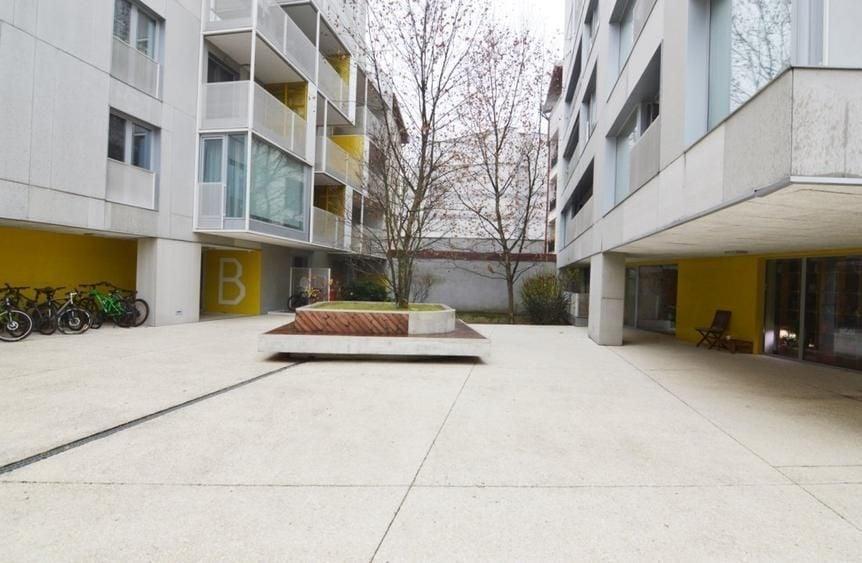 Apartament cu 2 camere decomandat, mobilat în Dacia