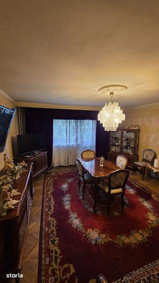 Apartament 4 camere, 93 mp utili, etaj 3/4, decomandat, zona Centrala - 12