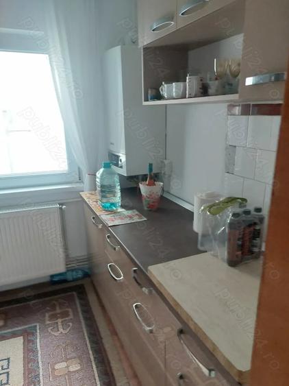 Apartament cu 3 camere decomandat în Noua