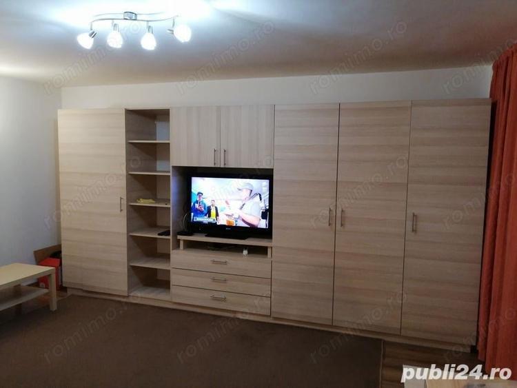 Garsonieră decomandată în Central
