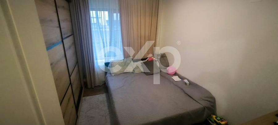 Casă individuală cu 5 camere cu Teren 1060 Mp în Exterior Vest